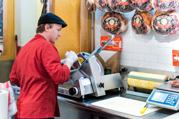 A fast food restaurant uses an automated filling machine?